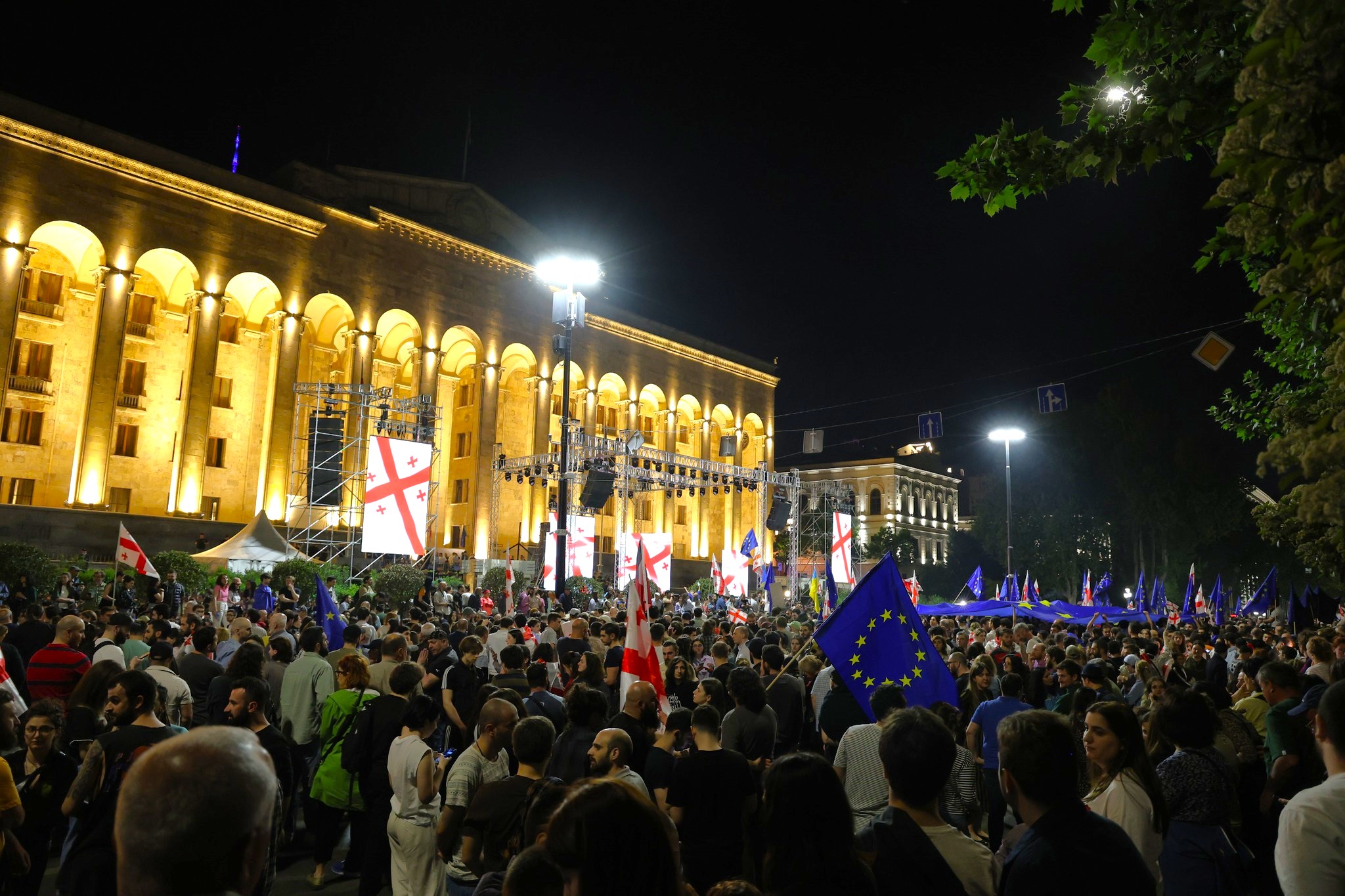 Demonstration at the parliament