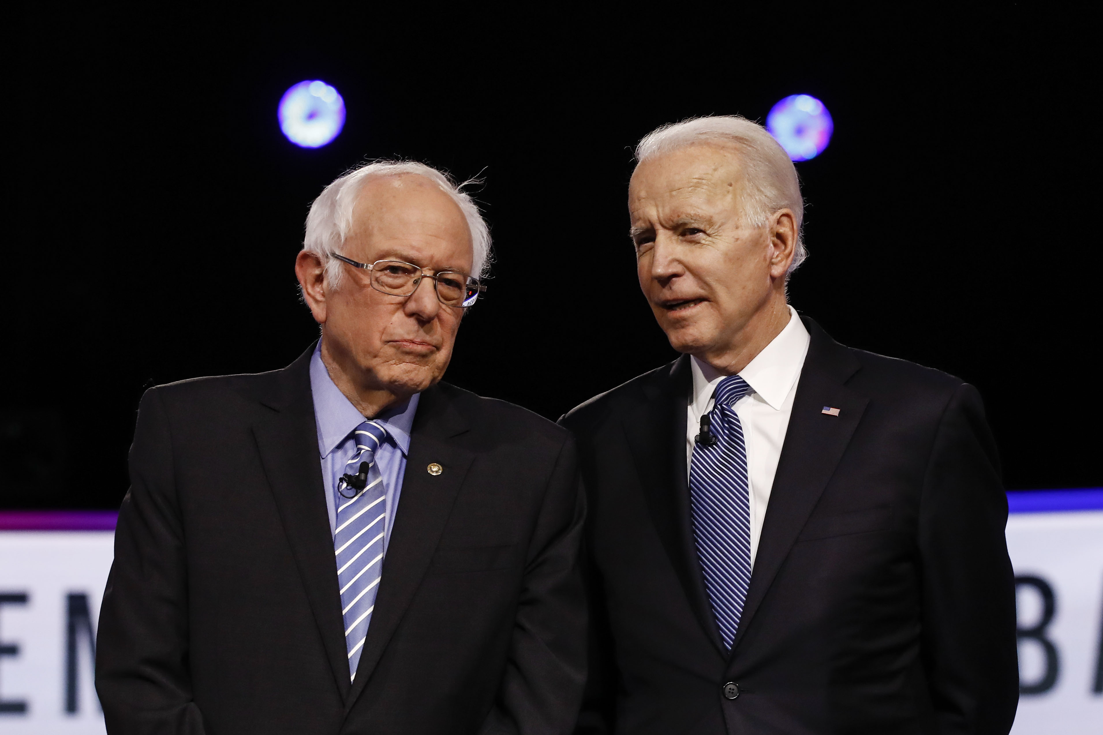 Bernie Sanders und Joe Biden 
