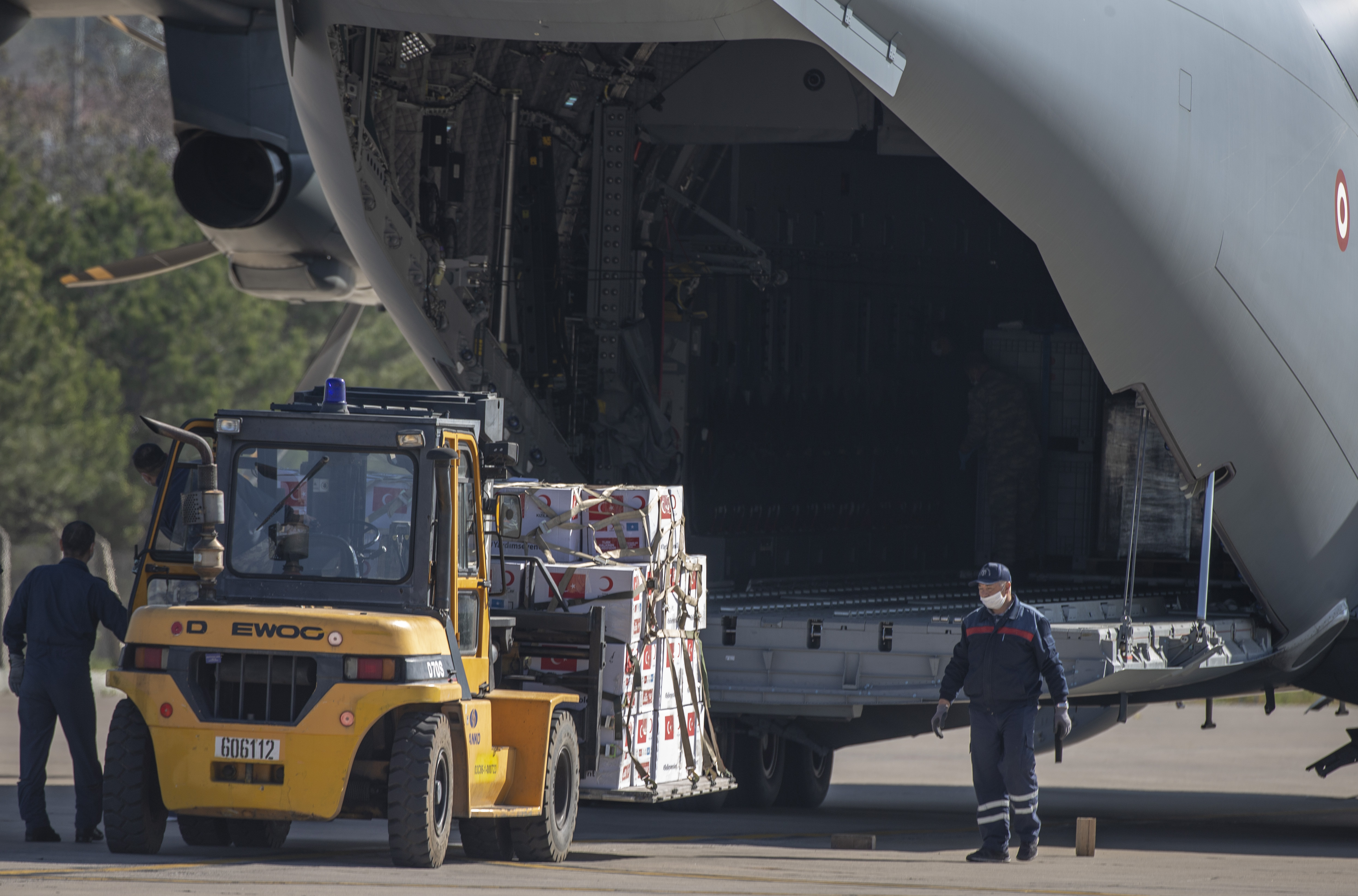 Beladen des Flugzeugs