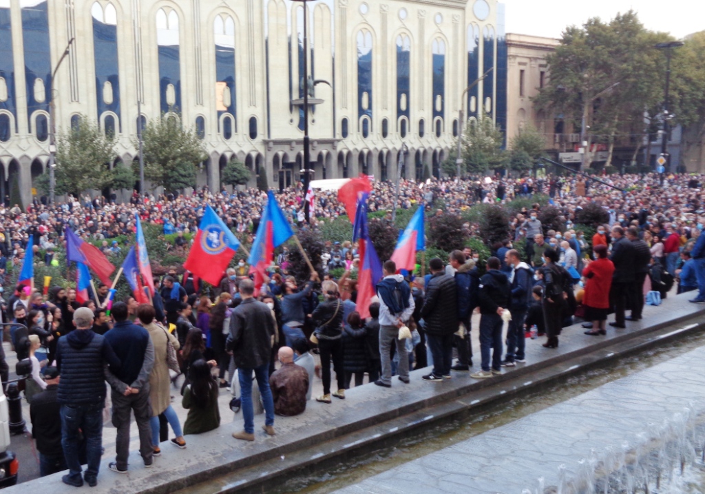 Proteste auf den Straßen in Georgien