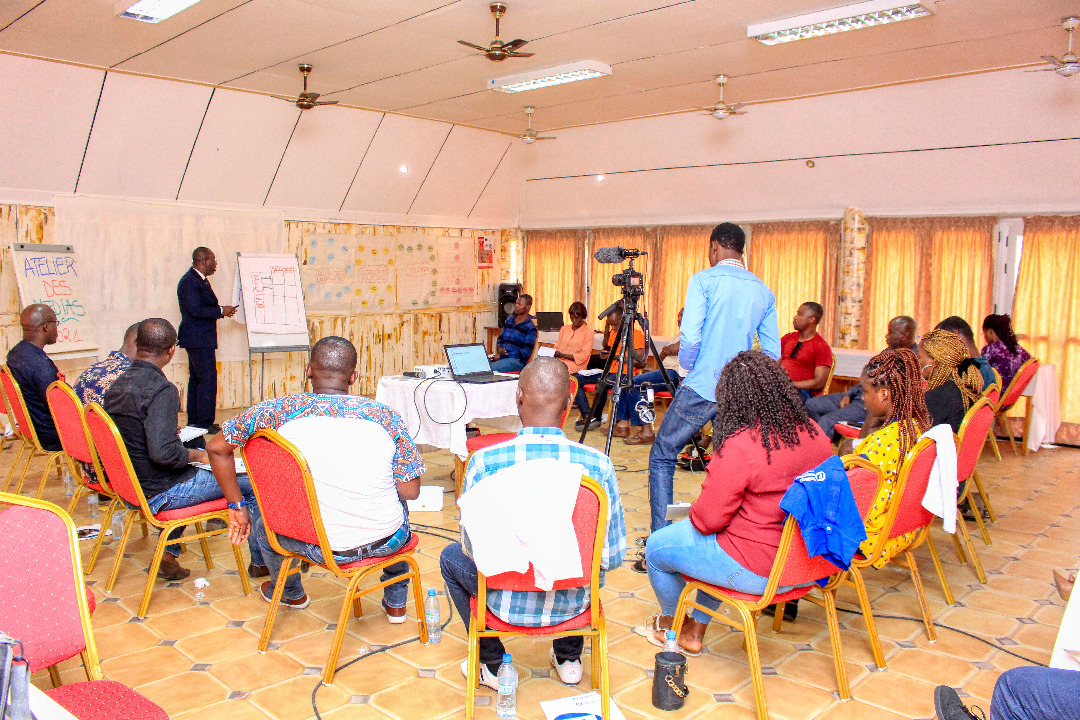 Formation politique des journalistes 