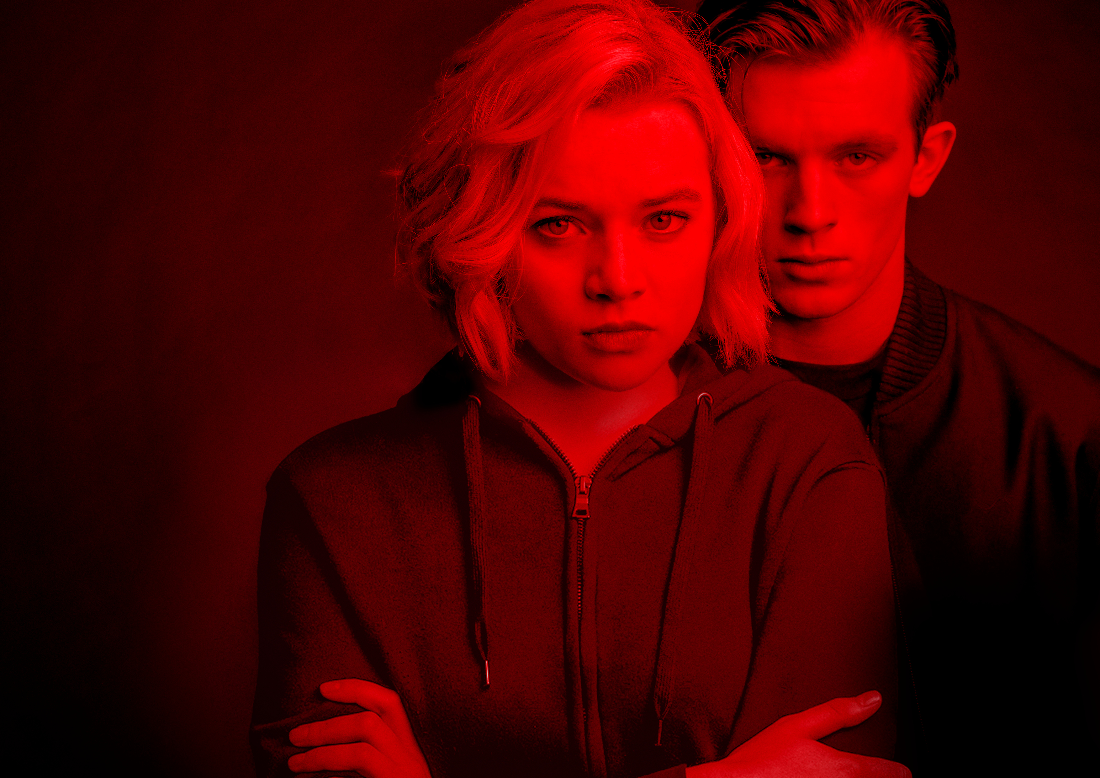 Luna Wedler (Maxi) und Jannis Niewöhner (Karl) - die Hauptdarsteller des Films "Je suis Karl".