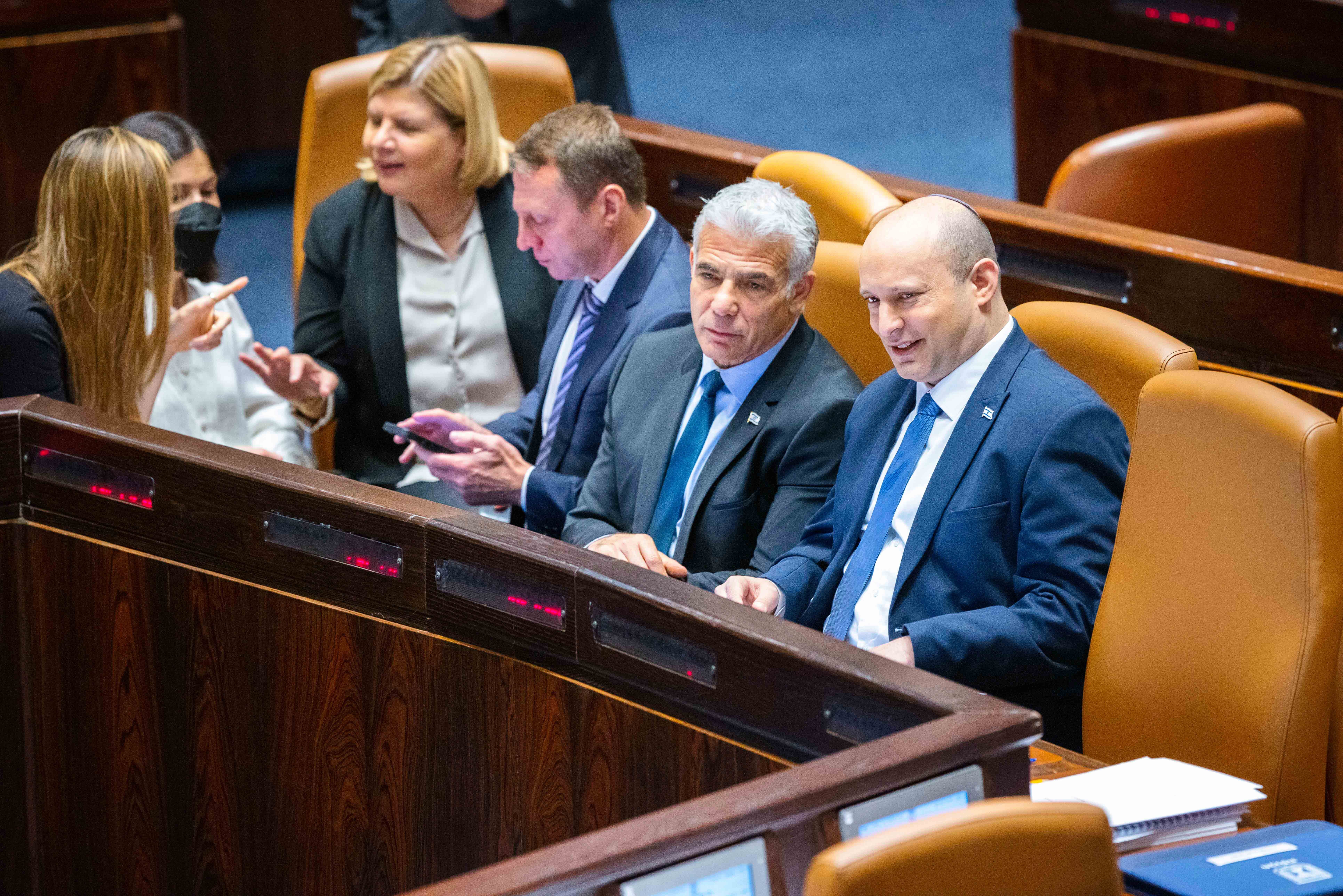 Bennett and Lapid disbanding Knesset