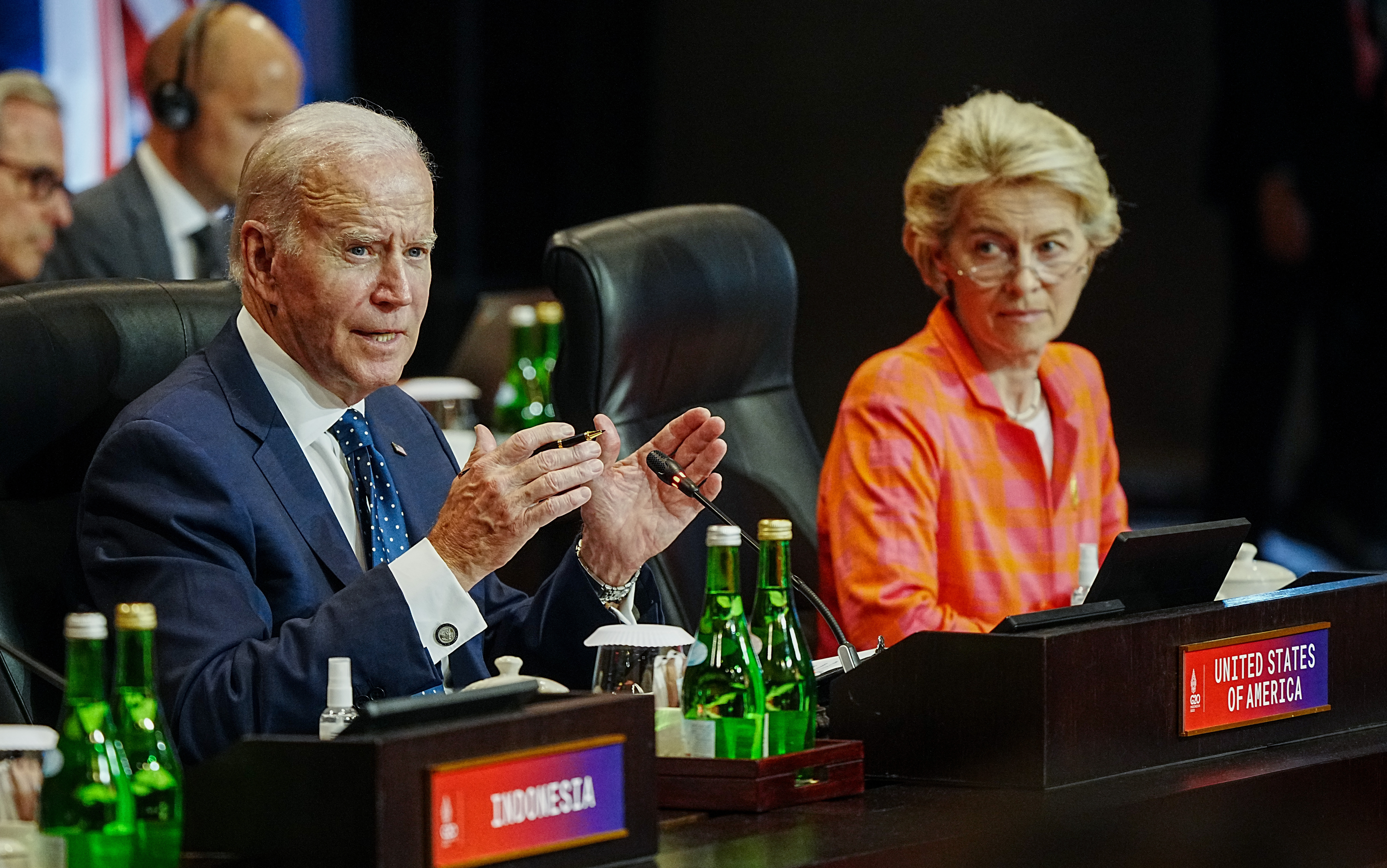 Joe Biden, Präsident der Vereinigten Staaten von Amerika USA, und Ursula von der Leyen, Präsidentin der Europäischen Kommission