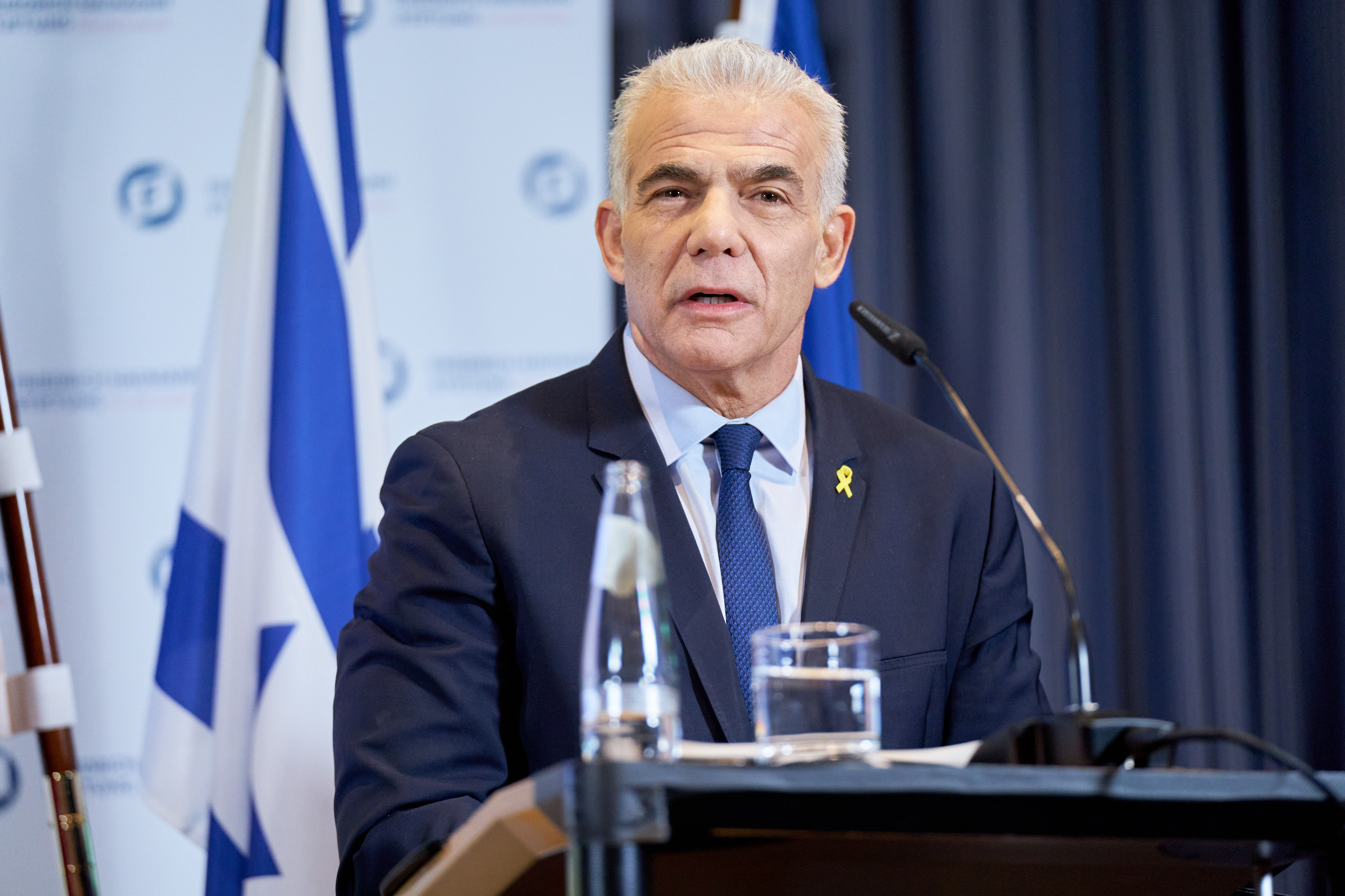 Israelischer Oppositionschef Lapid warnt vor Ausweitung von Israel-Hamas-Krieg