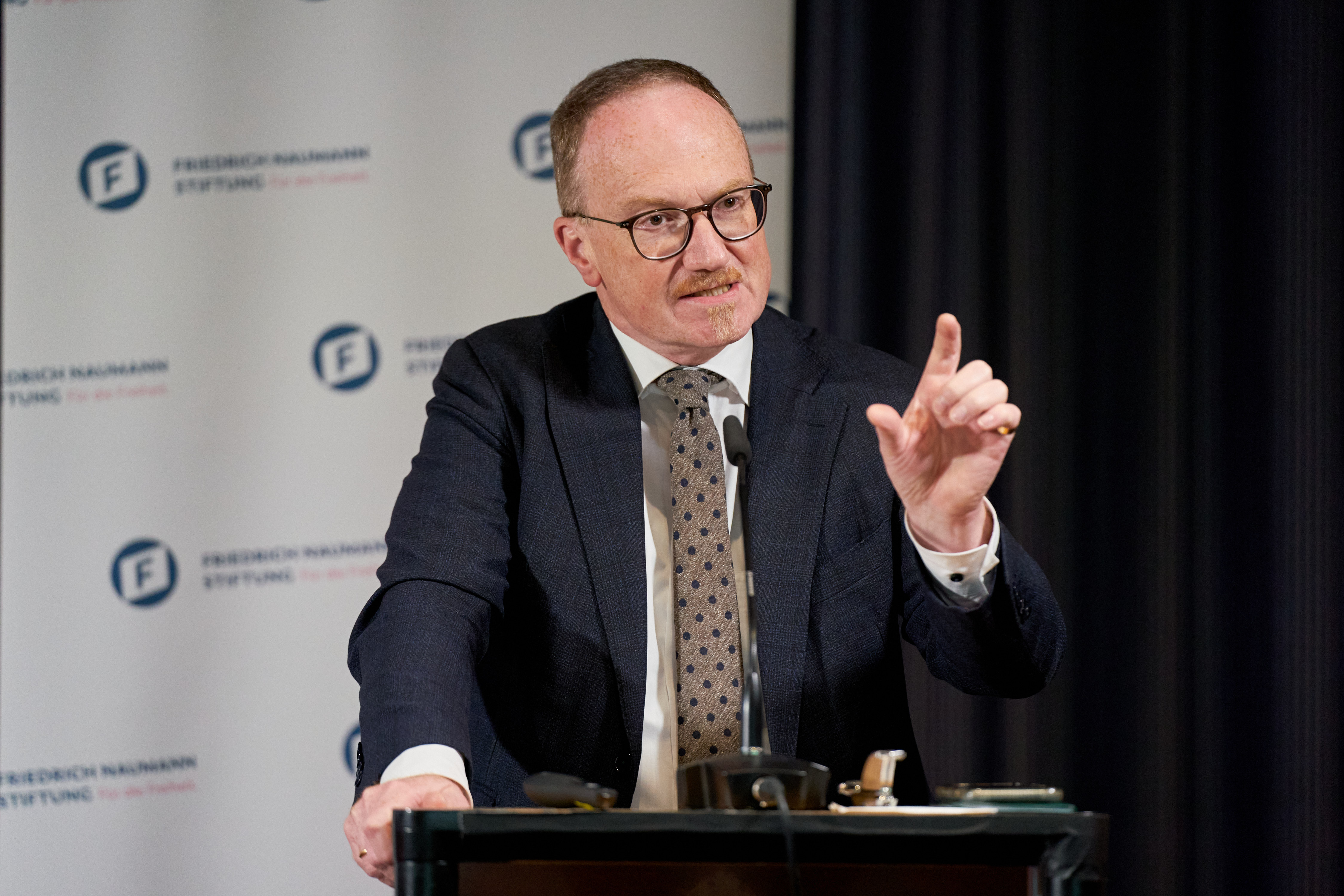 Lars P. Feld, Professor für Wirtschaftspolitik an der Universität Freiburg, Leiter des Walter Eucken Instituts