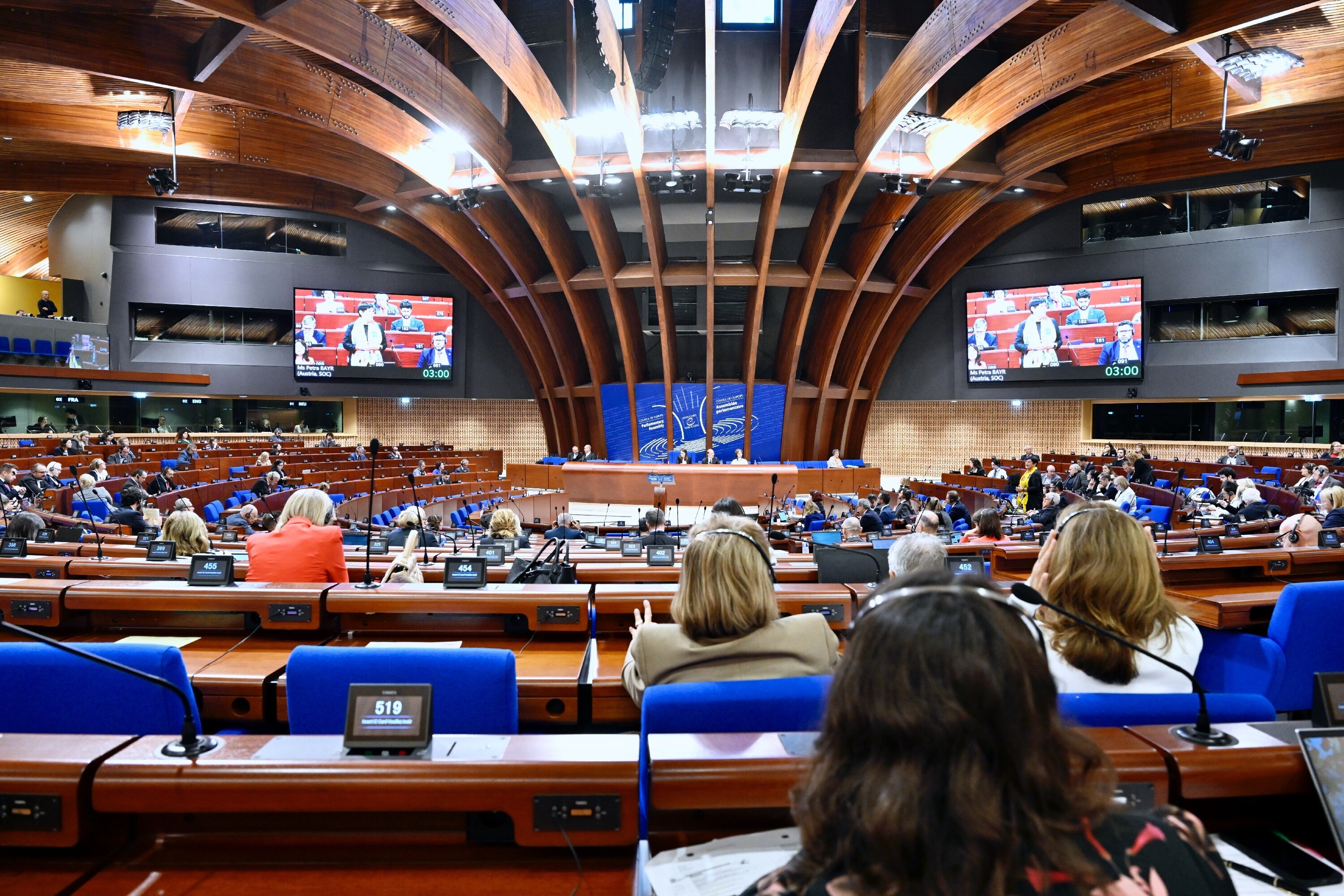  die Parlamentarische Versammlung des Europarats (PACE) 