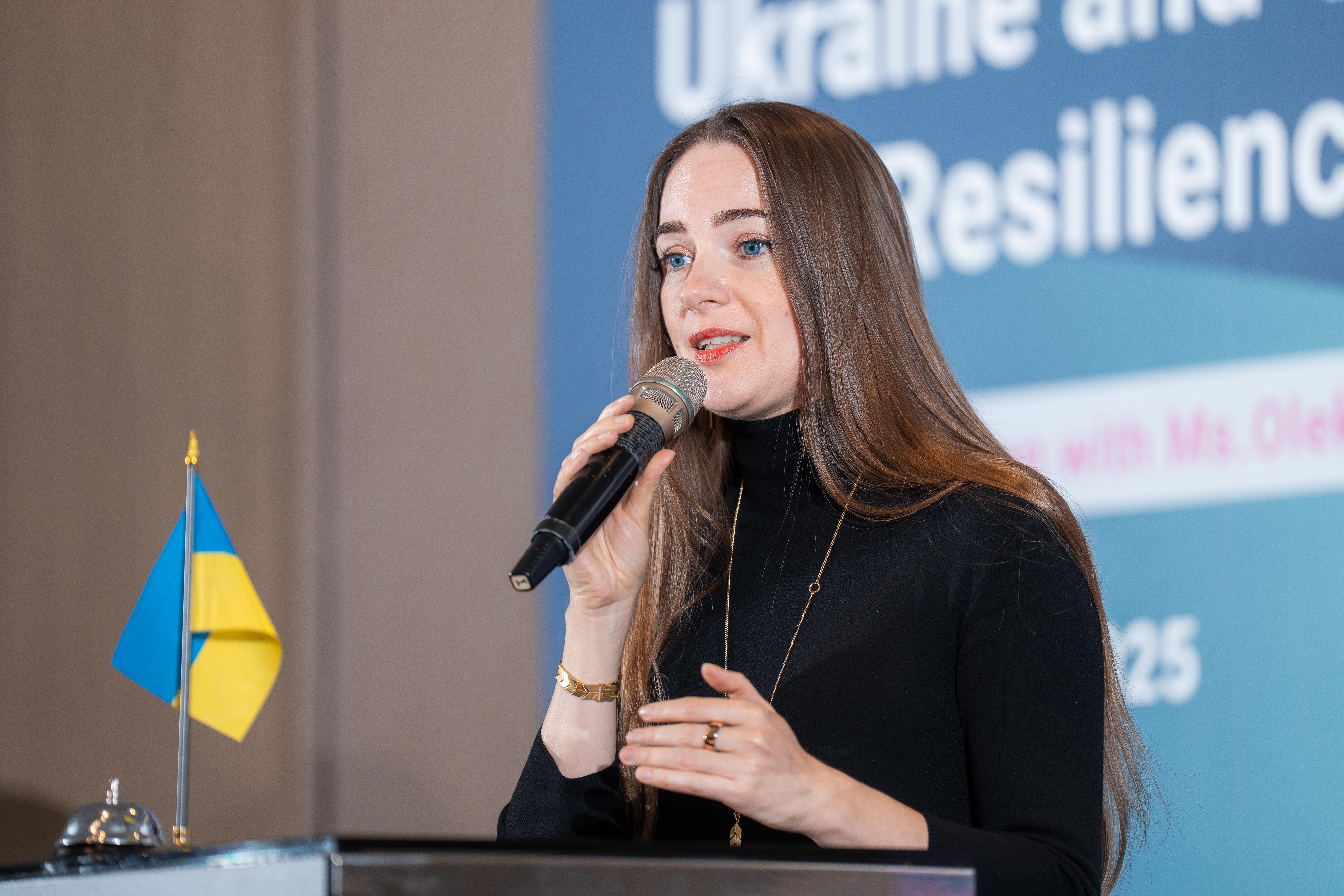 2022 Nobel Peace Laureate Ms. Oleksandra Matviichuk speaks at a public forum titled “Ukraine and Taiwan Experiences: The Resilience of Democracy”.