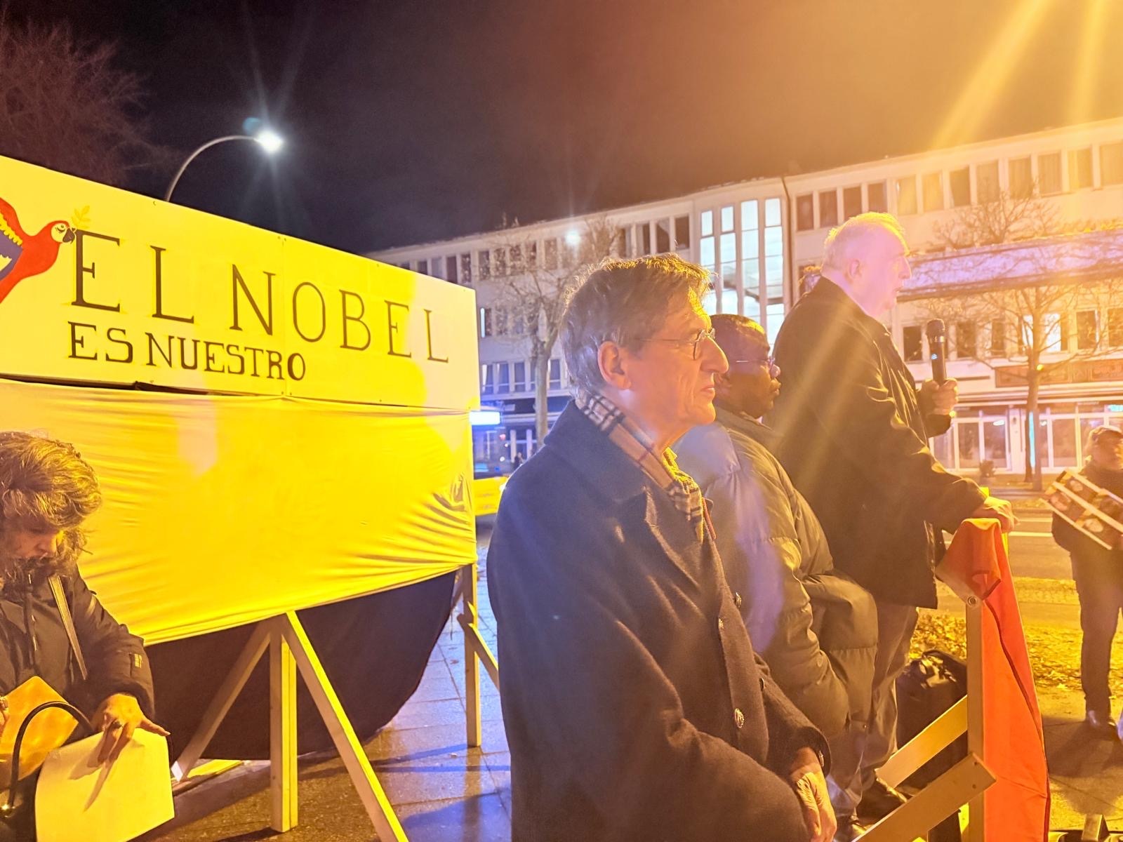 Karl-Heinz Paqué en la manifestación con motivo de la entrega del Premio Nobel de la Paz a María Corina Machado.