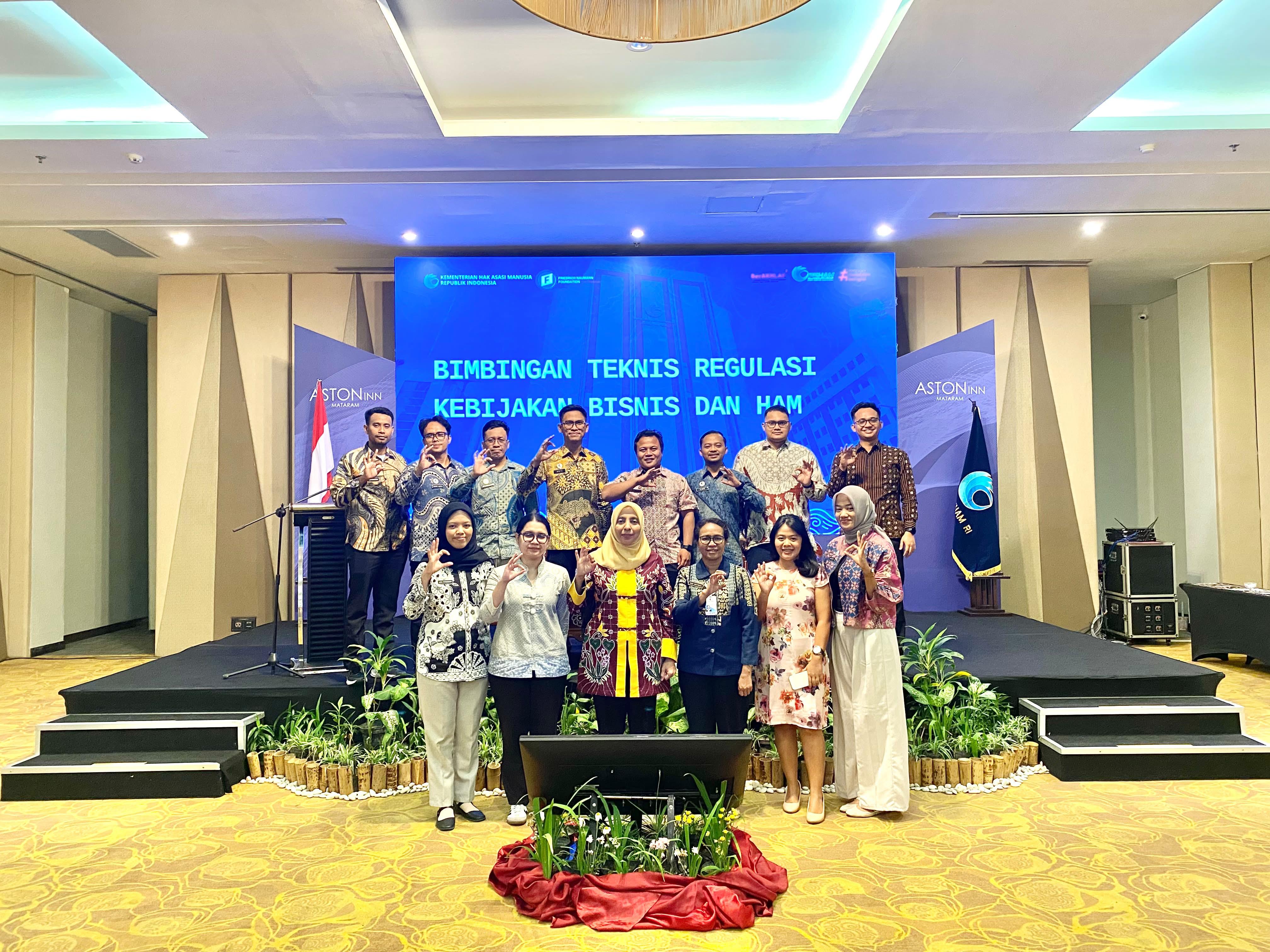 Participants of the Technical Guidance on Business and Human Rights Policy Regulations pose for a group photo after discussions on the development of Business and Human Rights regulations and the implementation of Human Rights Due Diligence in West Nusa Tenggara.