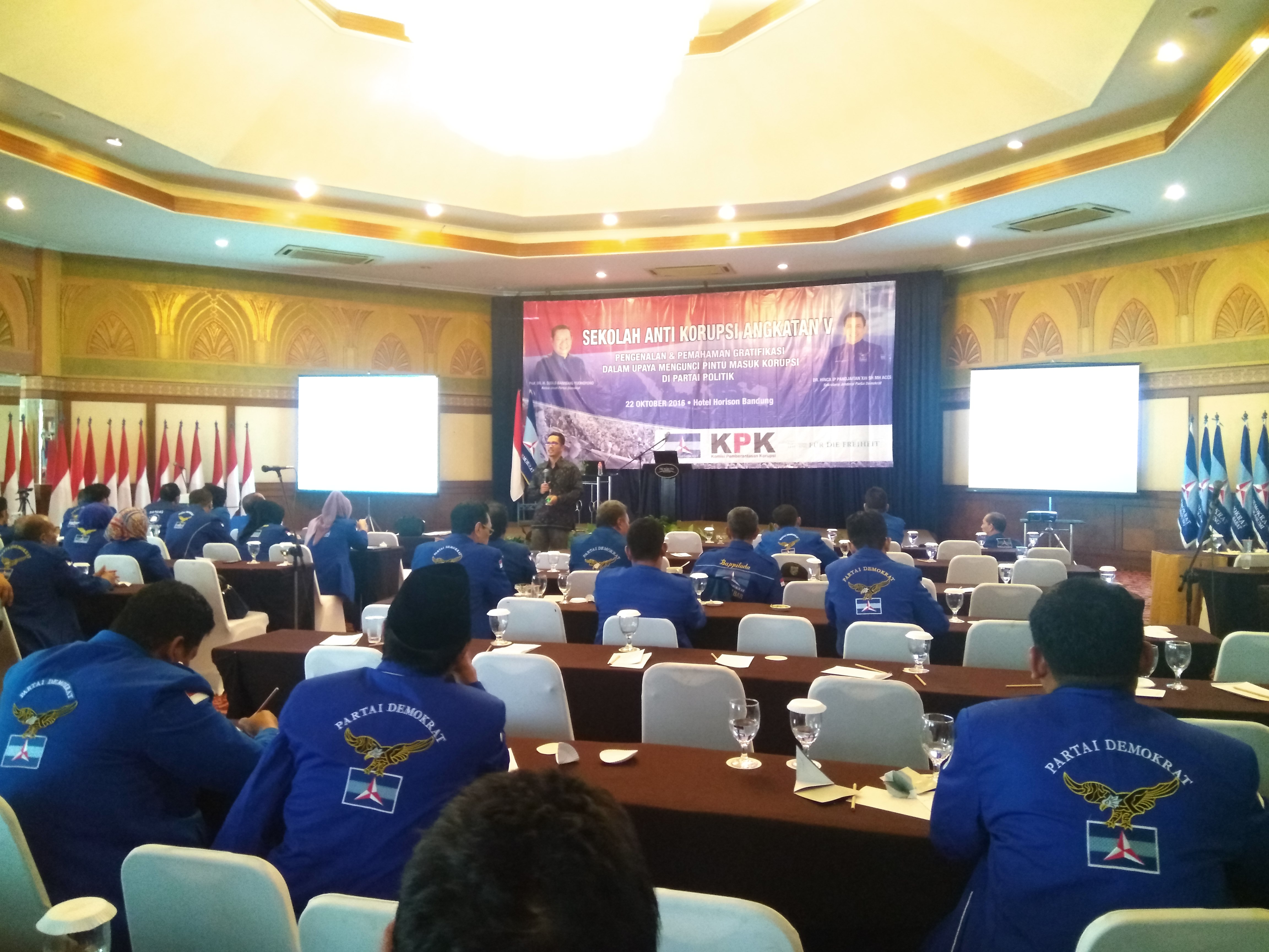 Sekolah Anti Korupsi, Demokrat, Bandung, FNF Indonesia,