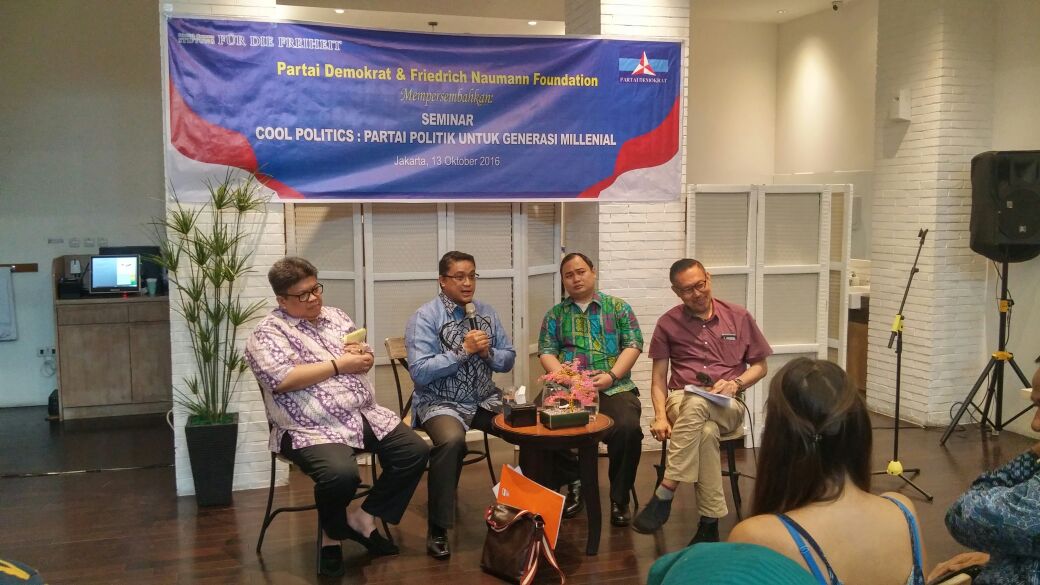 diskusi publik "Cool Politics: Partai Politik Modern untuk Generasi Milenial"