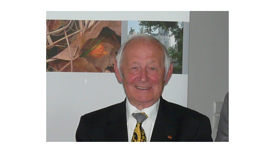 Macedonia: FNF Board Member Günter Kröber Honoured