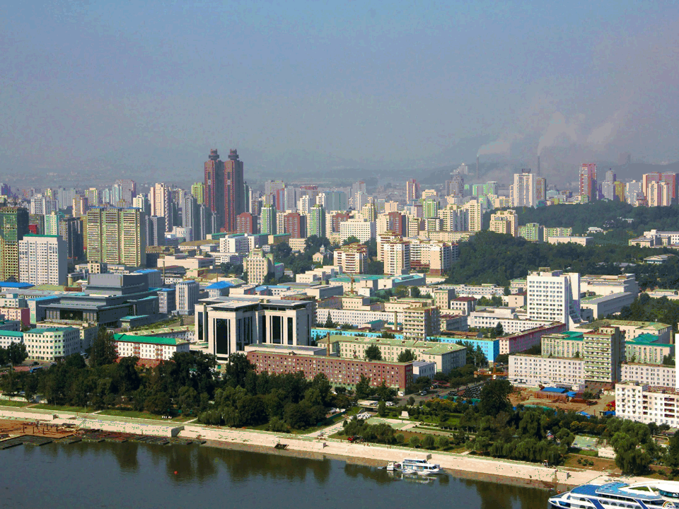 Blick über Stadt in Nordkorea