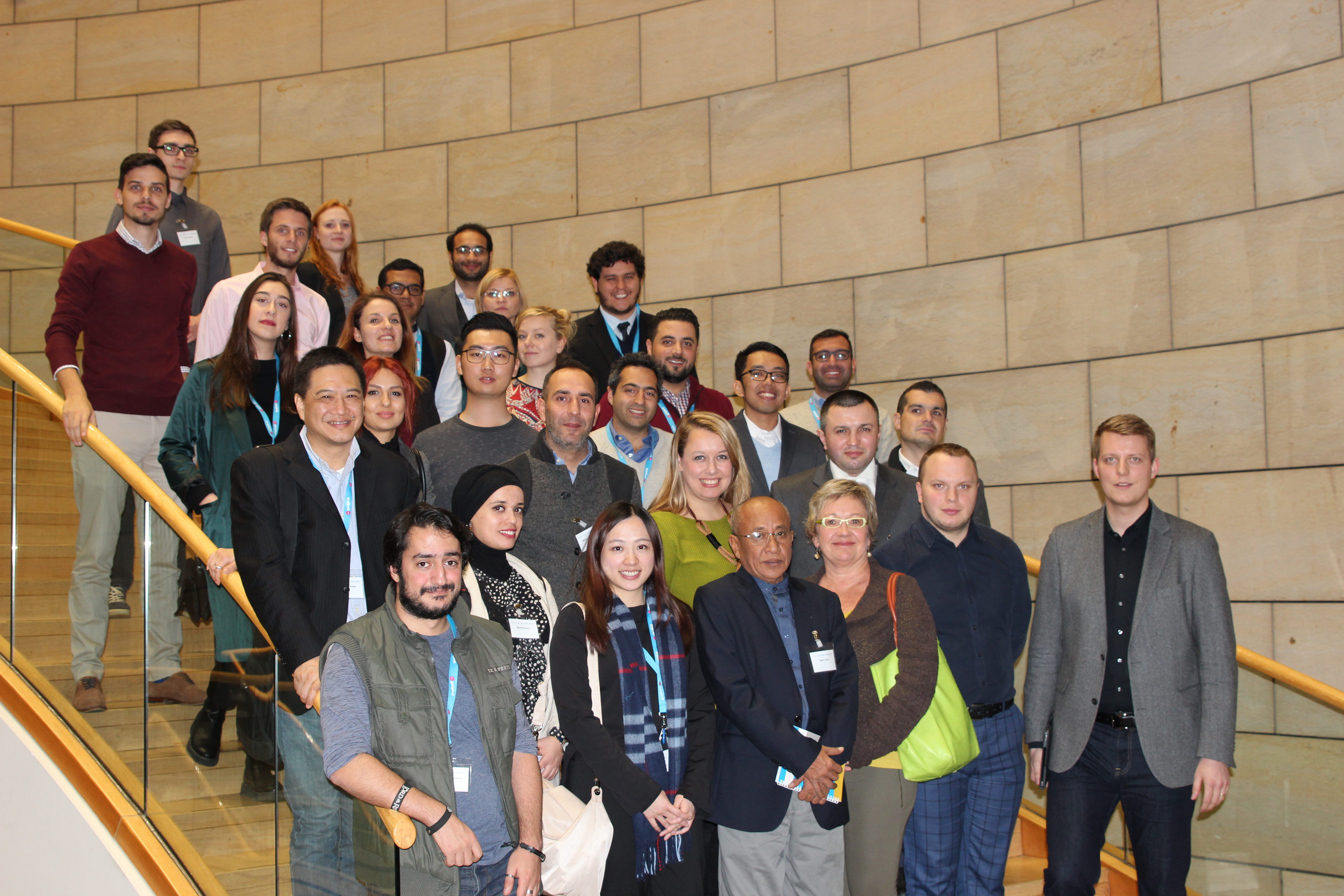 Peserta dan fasilitator seminar