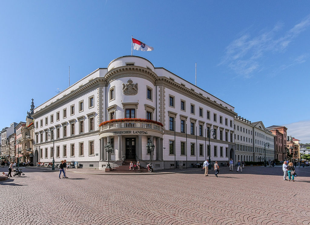 Der hessische Landtag in Wiesbaden
