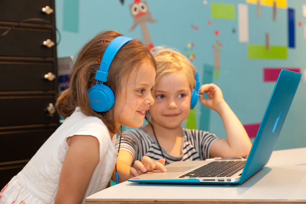 In der Habas Digitalwerkstatt werden Grundschüler ans Programmieren herangeführt.