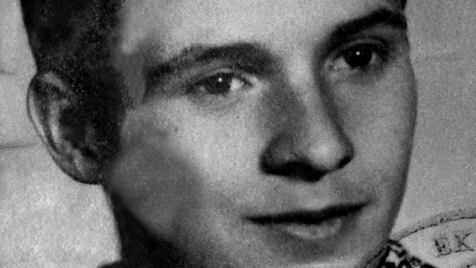 Jan Palach (* 11. August 1948 in Mělník; † 19. Januar 1969 in Prag) der tschechoslowakischer Student, verbrannte  sich aus Protest gegen die Niederschlagung des Prager Frühlings und gegen das Diktat der Sowjetunion selbst. 