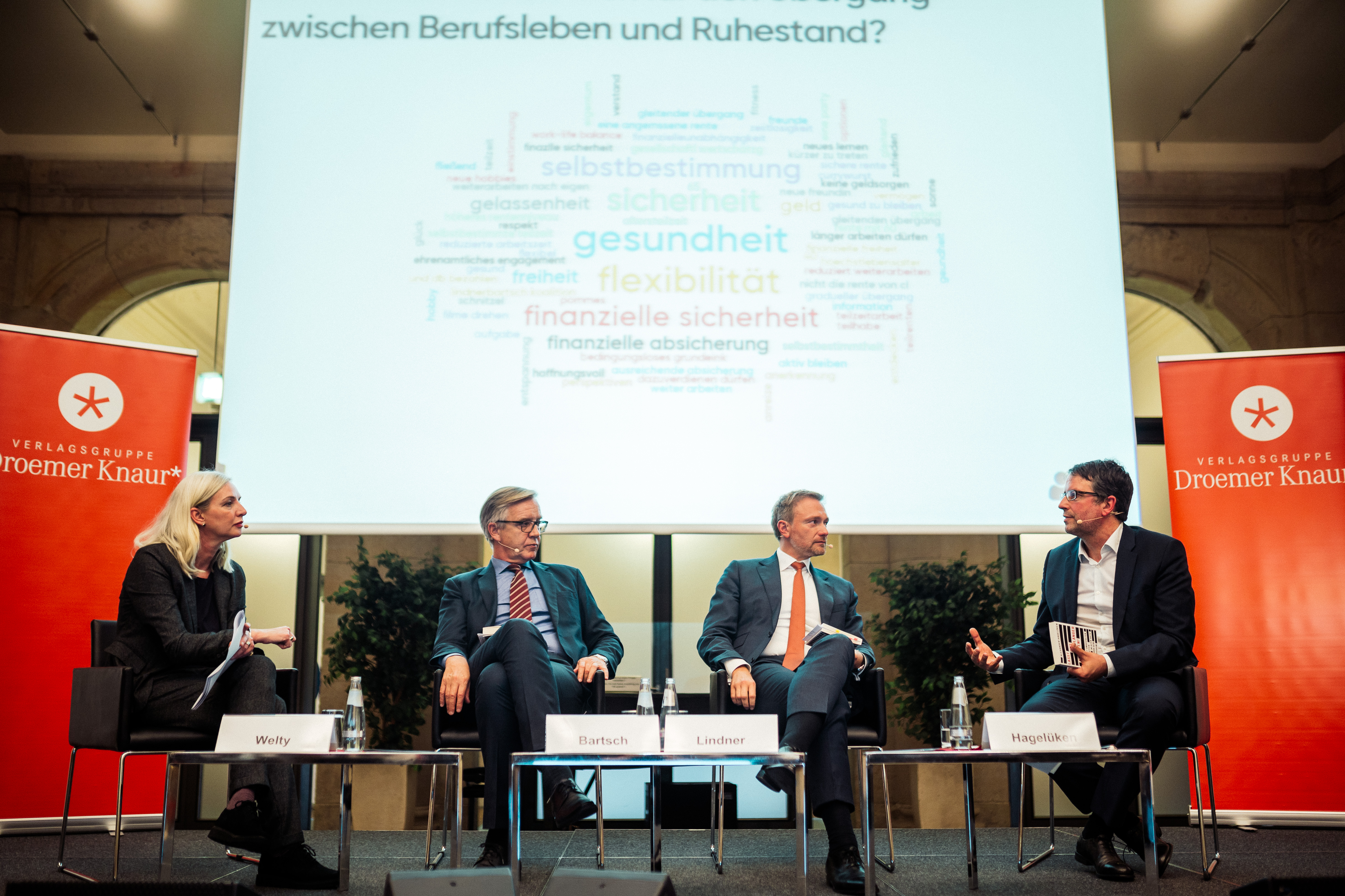 Christian Lindner, Dr. Dietmar Bartsch und Alexander Hagelüken diskutieren über die Zukunft des Rentensystems