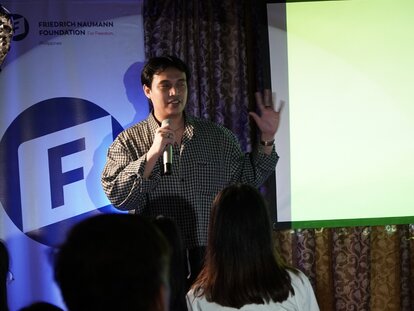 Speaker Gaudy Danao talks about content creation