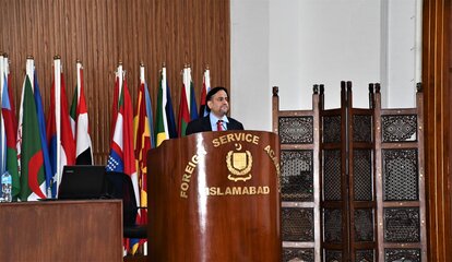 Dr. Aadil Nakhoda training young diplomats in training at FSA Islamabad on International Trade, Aug 2023