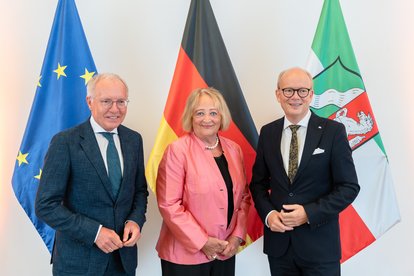 Bundesministerin a.D. Sabine Leutheusser-Schnarrenberger mit dem Präsidenten des Landtages