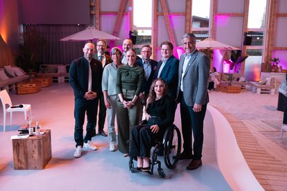 v. l. n. r.: Ronald Rauhe, Otto Fricke, Natascha Keller, Peter Langer, Caroline Labes, Hilmar Sattler, Kristina Vogel, Georg Mannsperger, Kaweh Niroomand