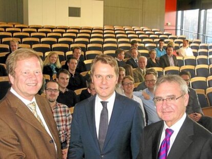 Stefan Piech, Anak Muda di Dunia Politik, Praktikan FNF Indonesia, Jerman