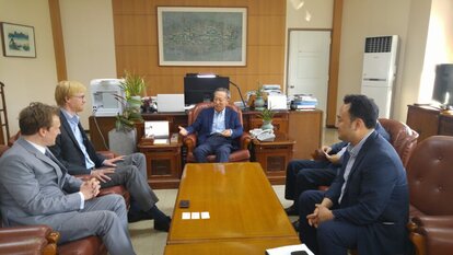 Roundtable discussions with historian Dr. Henrik Bispinck