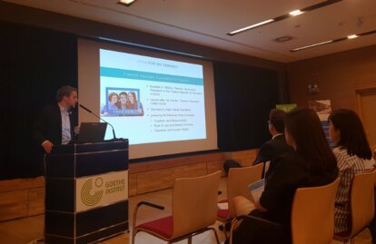 Scholarship presentation at DAAD event