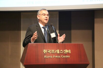 Constructing Local Government System for the Era of Unification