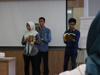 Simulasi Lelang Buku