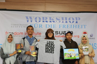 Apresiasi kepada peserta