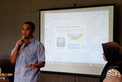 Presentasi Policy Reccomendation