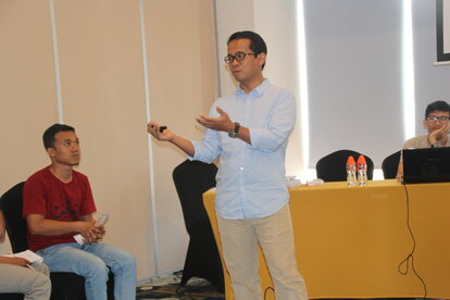 Diskusi Bersama Ekonom Liberal Indonesia, Nurkholisoh Aman