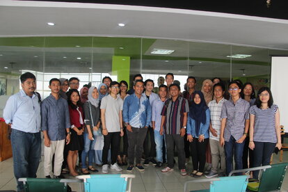 Peserta bersama dengan Didi Diarsa (Code CoWorking Space)