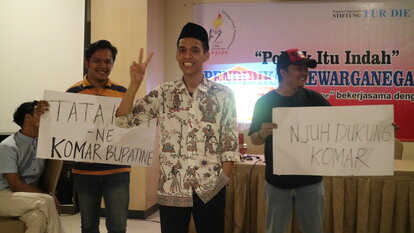 Peserta berperan sebagai calon bupati dalam roleplay