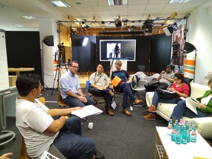 Discussion with a German independent journalist institution