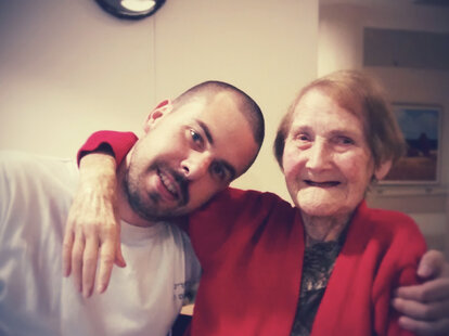 Vertrauensperson: Oliver Vrankovic mit Lilith Pavel