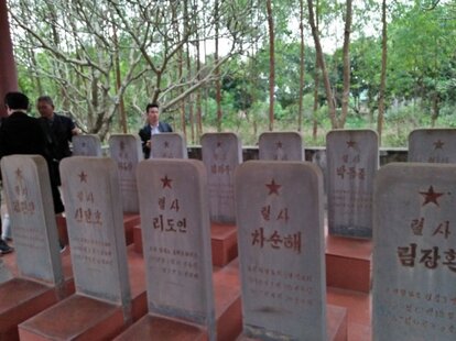 Friedhof der nordkoreanischen Offiziere und Piloten in der Provinz Bac Gang