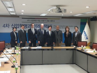 special lecture by CB2