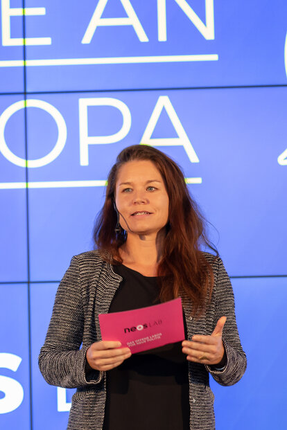Birgit Allerstorfer, Direktorin des NEOS Lab.