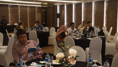 Suasana Diskusi Publik