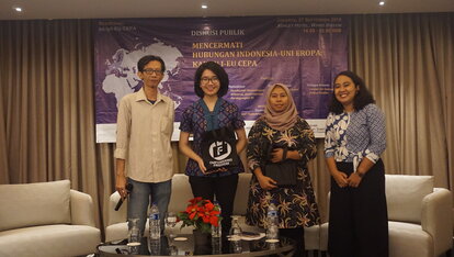 Moderator dan Narasumber dalam Sesi II