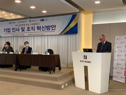 Dr. Christian Taaks of FNF Korea giving the welcoming remarks