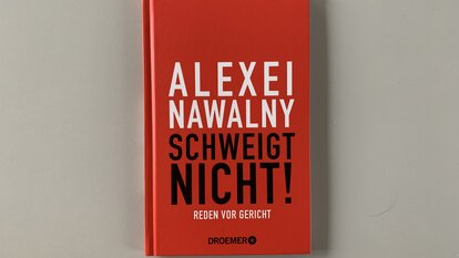 Das Cover des Buchs "Schweigt nicht!" von Alexei Nawalny.