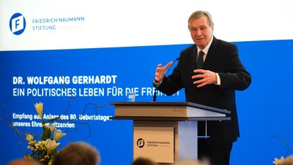 FNF-Ehrenvorsitzenden Wolfgang Gerhardt