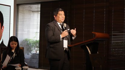 Isra Sunthornvut (Thailand)