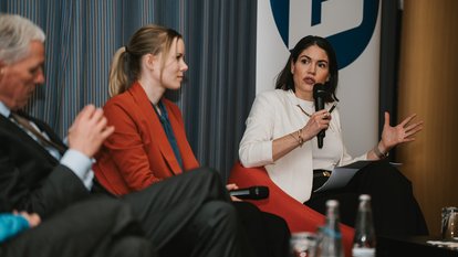 Karina Mößbauer bei der Freiheitskonferenz