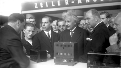 IFA 2017, Albert Einstein, TV